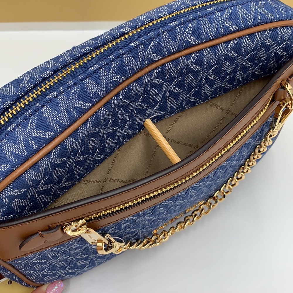 Michael Kors Jet Set Item Large East West Zip Chain Crossbody XBody
Denim - Picture 10 of 16